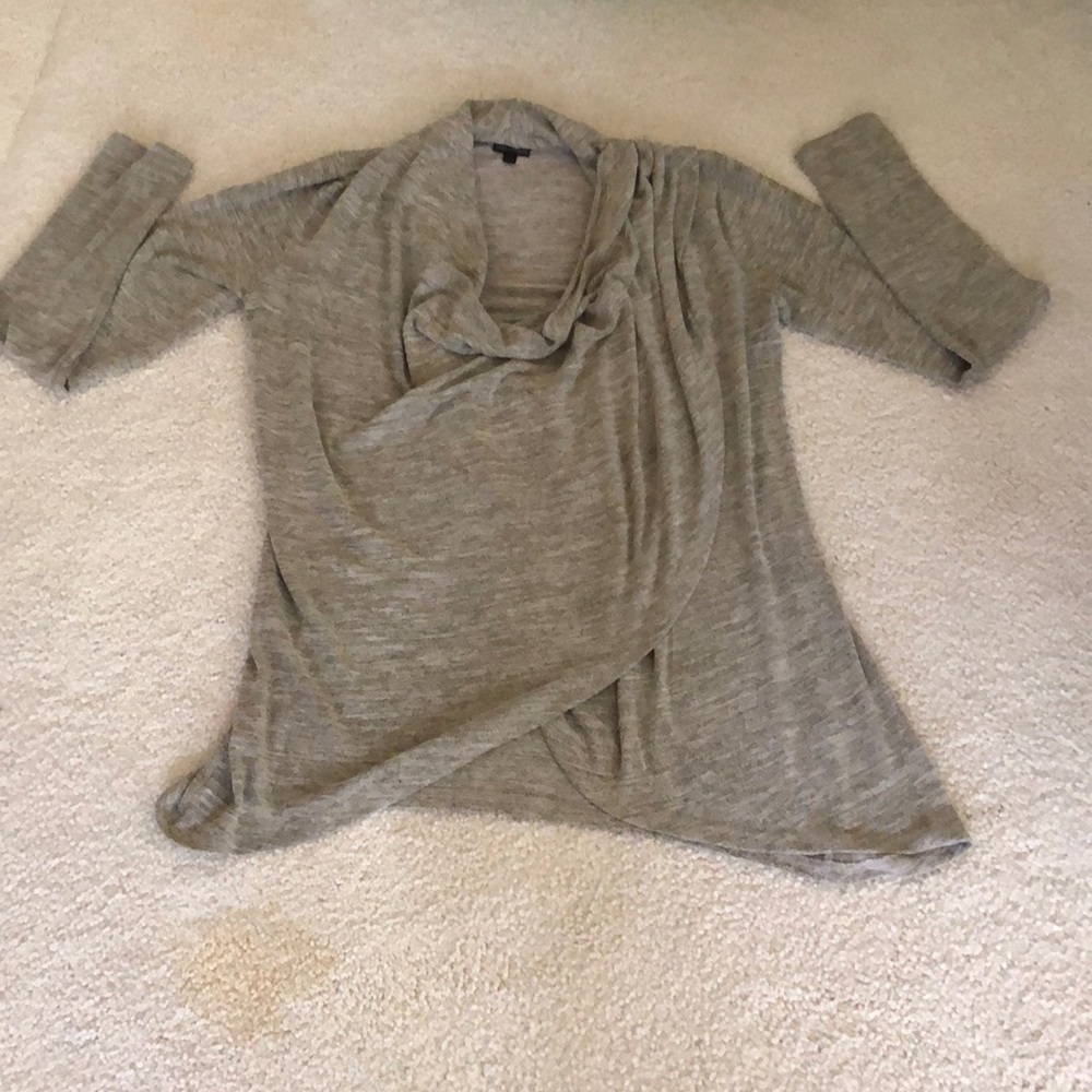 COCO + CARMEN tulip  hem yoga grey merle top